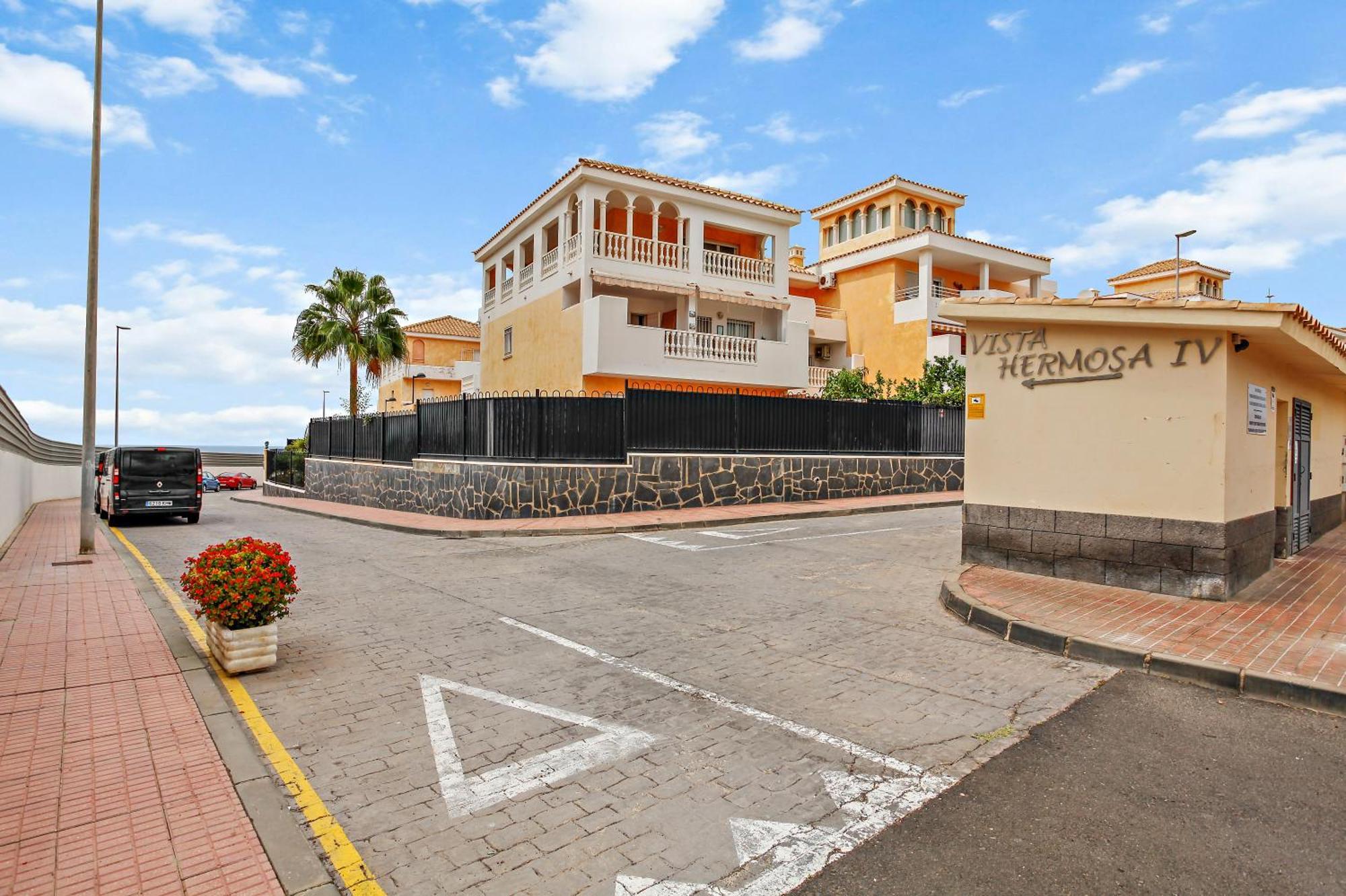 1 Bedroom Giuly Sea Views In Los Cristianos 로스크리스티아노스 외부 사진
