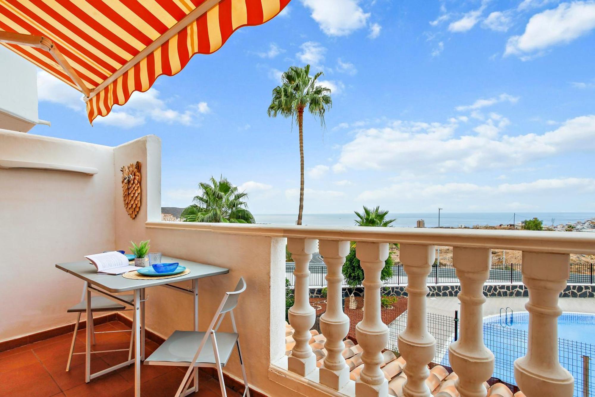 1 Bedroom Giuly Sea Views In Los Cristianos 로스크리스티아노스 외부 사진