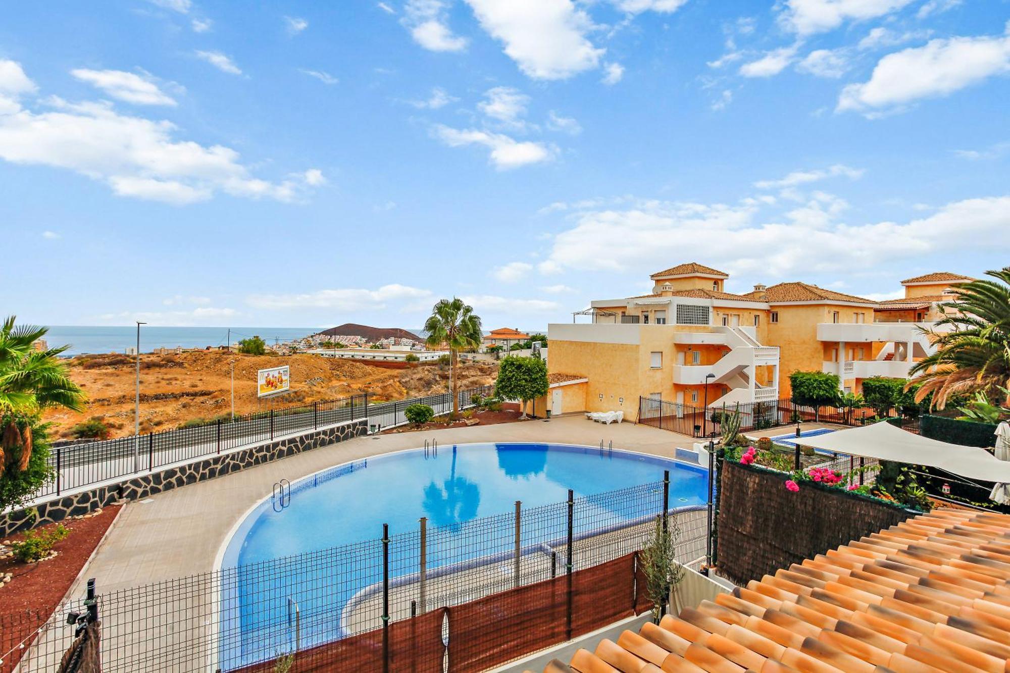1 Bedroom Giuly Sea Views In Los Cristianos 로스크리스티아노스 외부 사진